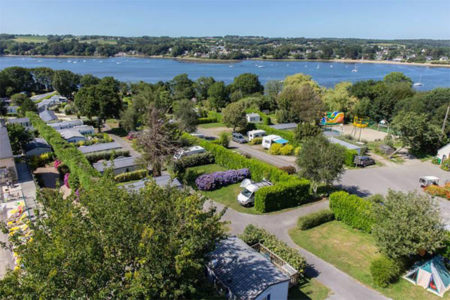 location emplacement avec electricite camping